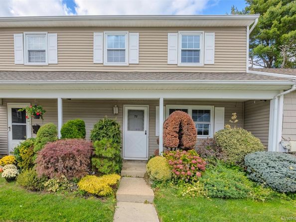 78 Hayloft Court, Huntington Station NY 11746