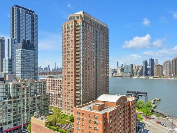 4-74 48th Avenue 17J, Long Island City NY 11109