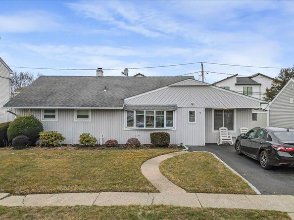 17 Wilson Lane, Bethpage NY 11714