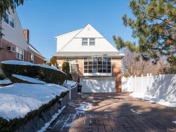 19611 Pompeii Avenue