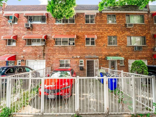 1068 Pugsley Avenue, Bronx NY 10472