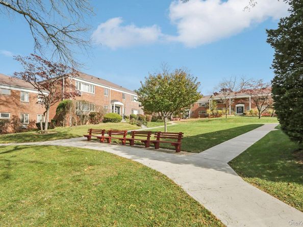 40 Lawrence Drive A, White Plains NY 10603