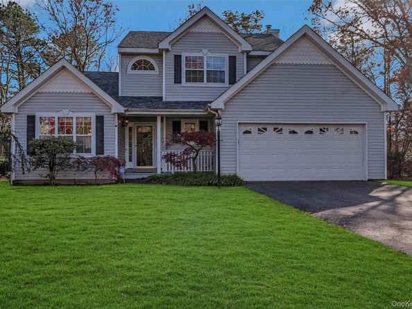 70 Gull Dip Road, Ridge NY 11961