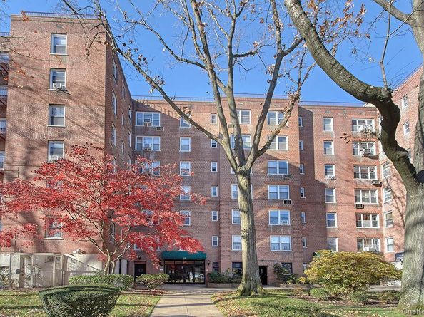 27-10 Parsons Boulevard 6H, Flushing NY 11354