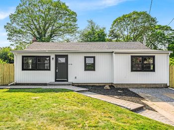 1090 Brookdale Avenue