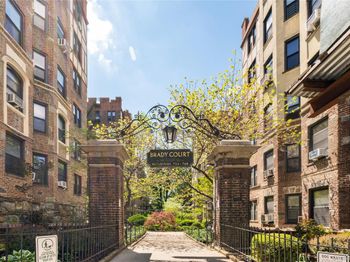 760 Brady Avenue Avenue