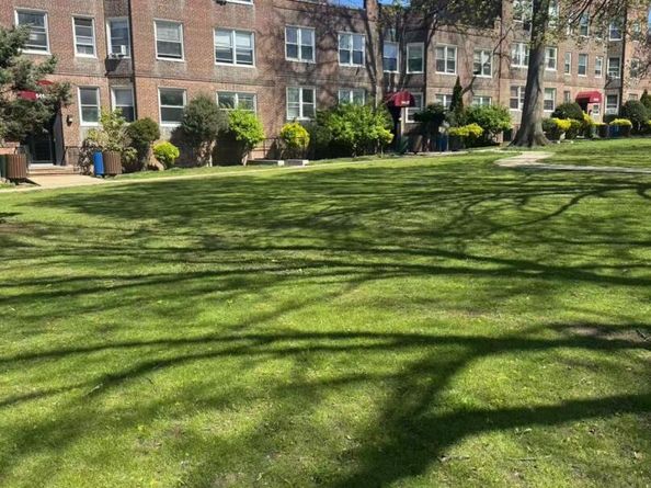 141-13 78th Road 2M, Flushing NY 11367