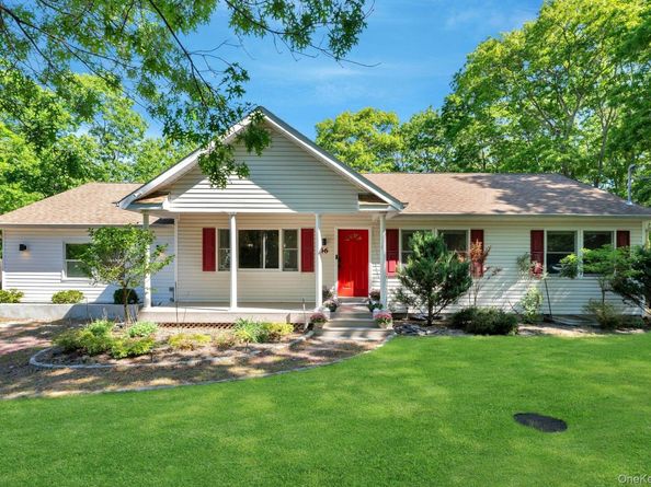 46 Sherwood Road, Hampton Bays NY 11946