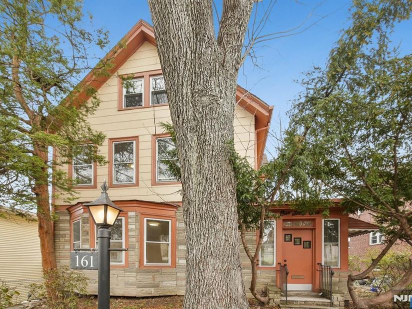 161 Chestnut Street, Leonia NJ 07605