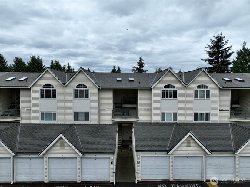 440 Maple Avenue SW B303, Renton WA 98057