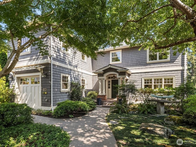 2018 Broadmoor Drive E, Seattle WA 98112
