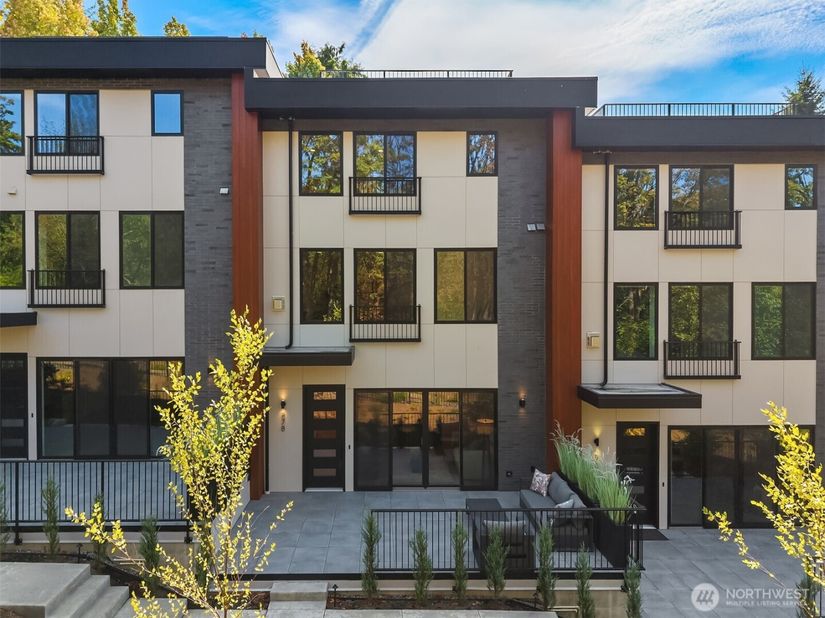 286 118th Avenue SE, Bellevue WA 98005