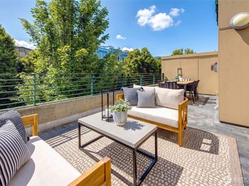 17 W Mercer Street