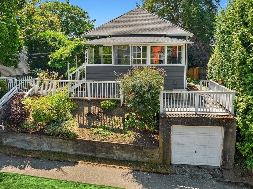 3943 S Orcas Street, Seattle WA 98118