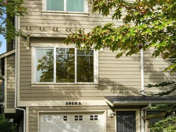 5252 12th Avenue NE