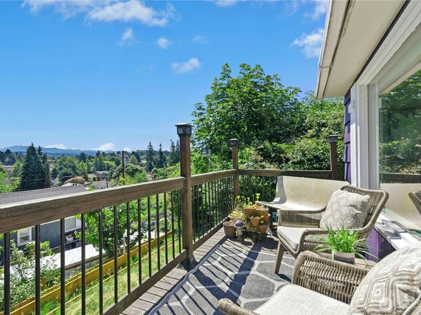 1035 Temple Drive, Everett WA 98201