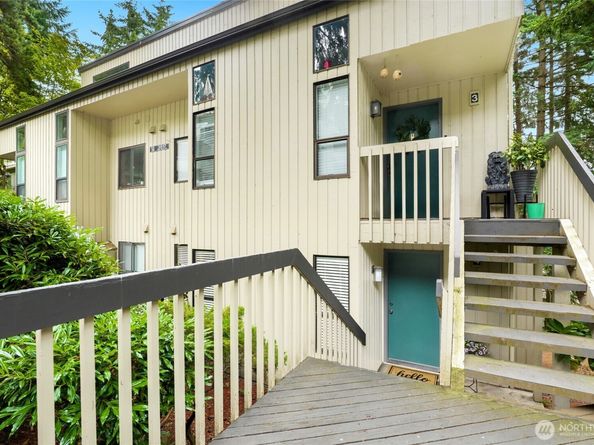 3517 109th Place NE 4, Bellevue WA 98004