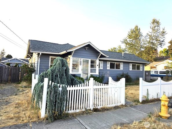225 14th Street SE, Auburn WA 98002