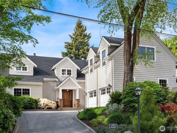 10910 NE 18th Place, Bellevue WA 98004