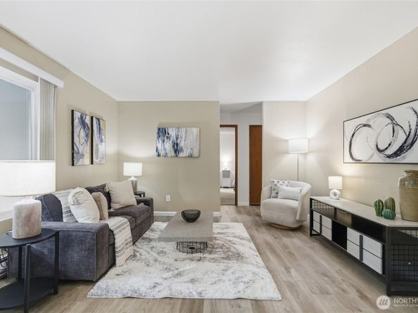 5620 200th Street SW A104, Lynnwood WA 98036