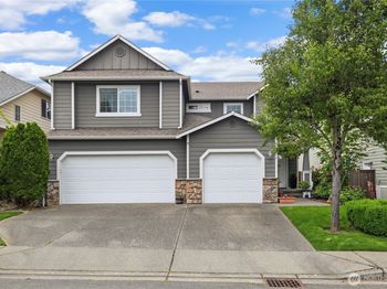 5208 NE 8th Court