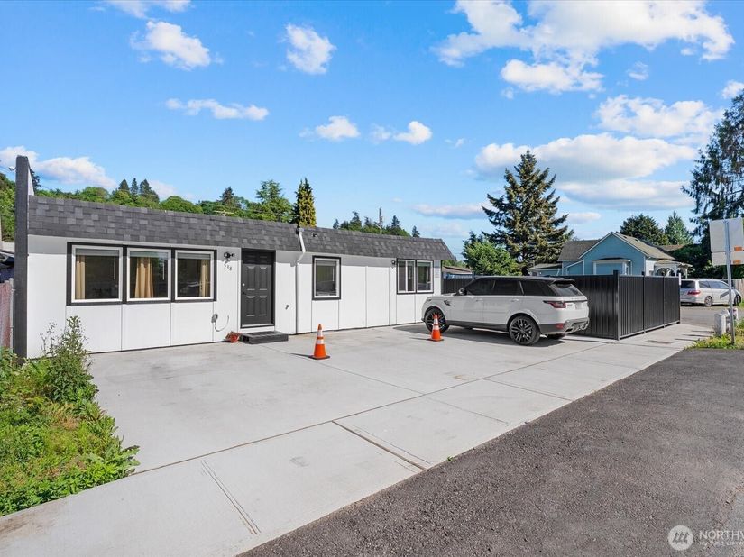 538 Railroad Avenue S, Kent WA 98032
