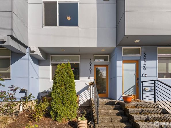 5936 S 36th Avenue F, Seattle WA 98118