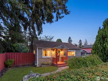 225 74th Street SE