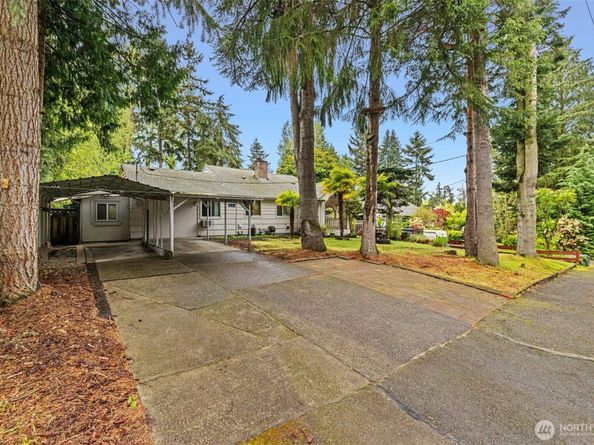 2051 S 223rd Street, Des Moines WA 98198