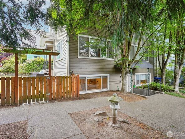 3624 Whitman Avenue N 1, Seattle WA 98103