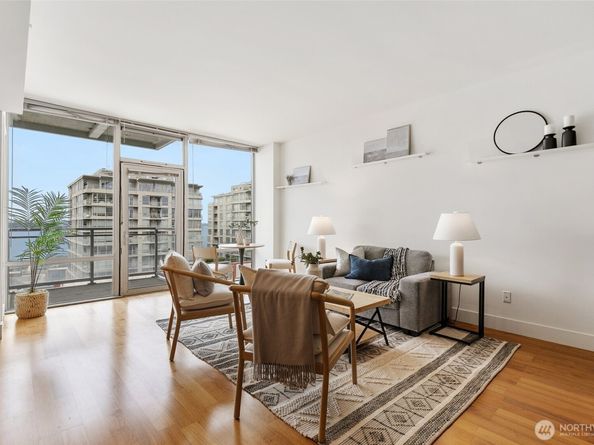 2911 2nd Avenue 811, Seattle WA 98121