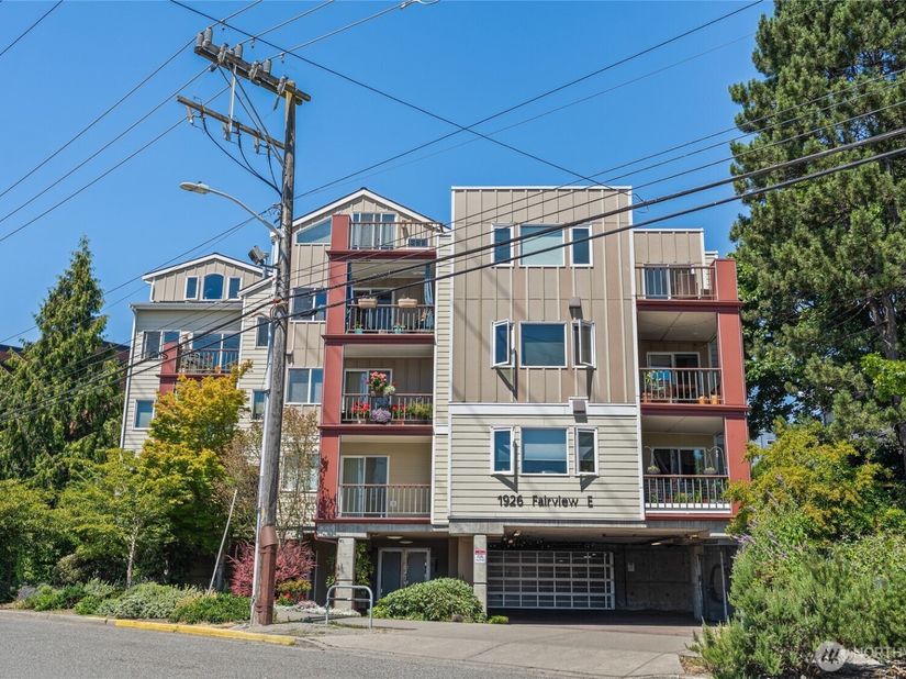 1926 Fairview Avenue E 307, Seattle WA 98102