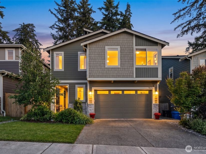 9633 S 209th Street, Kent WA 98031