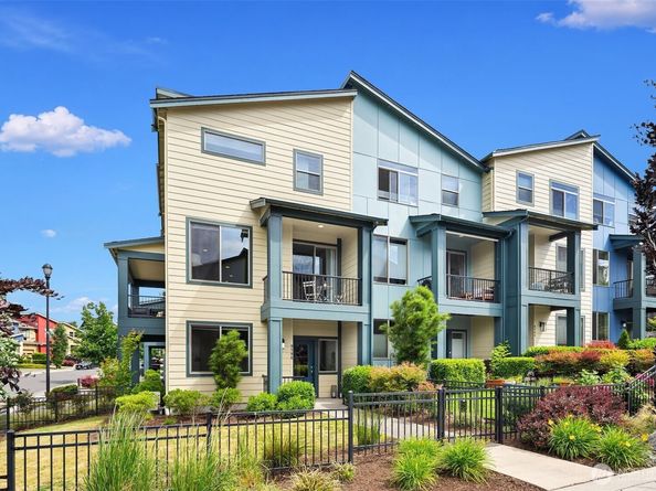 9796 11th Avenue SW, Seattle WA 98106