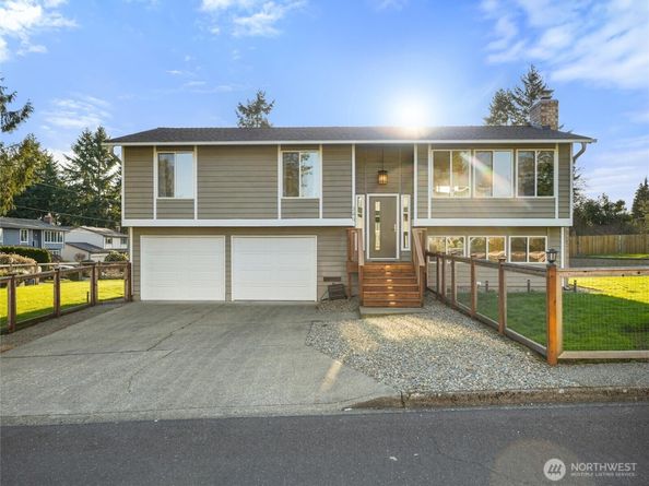 349 Anacortes Avenue SE, Renton WA 98059