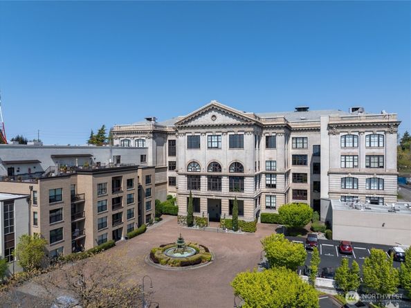 201 Galer Street 442, Seattle WA 98109