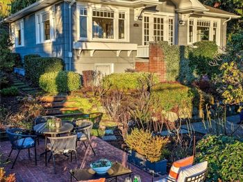 707 Lake Washington Boulevard S