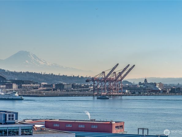 2717 Western Avenue 1018, Seattle WA 98121