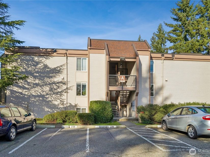 14650 NE 32nd Street A11, Bellevue WA 98007