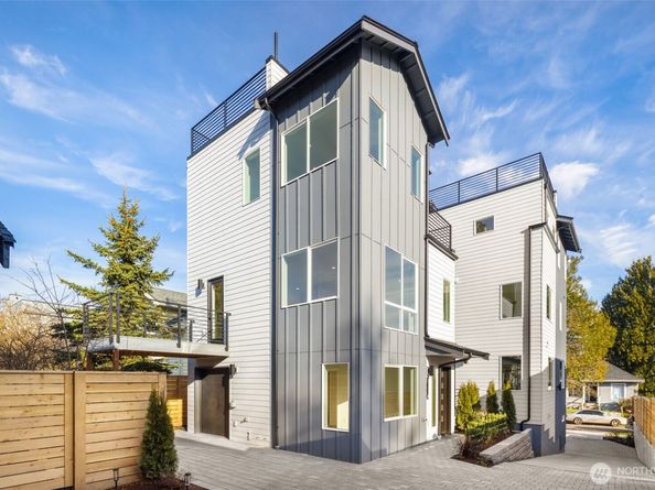 1111 B 26th Avenue, Seattle WA 98122