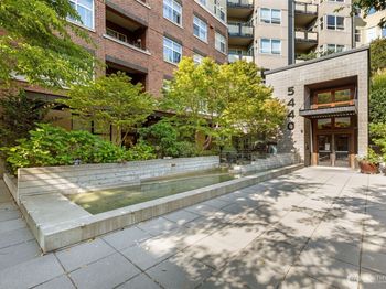 5440 Leary Avenue NW