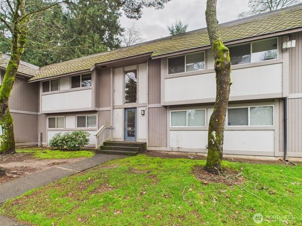 32142 46th Place SW M6, Federal Way WA 98023