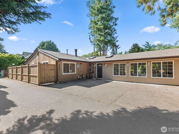 9223 128th Avenue NE, Kirkland WA 98033