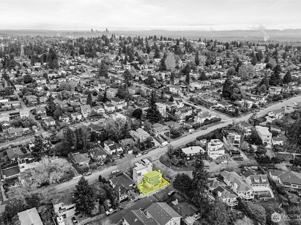 8407 42nd Avenue SW, Seattle WA 98136