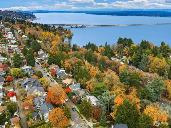 2540 34th Avenue S, Seattle WA 98144