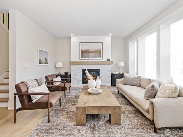 14306 149th Place NE 2, Woodinville WA 98072