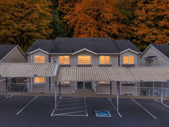 805 Harrington Place SE 3143, Renton WA 98058