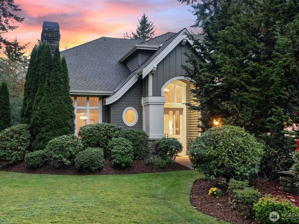 13315 NE Cambridge Crest Way, Bainbridge Island WA 98110