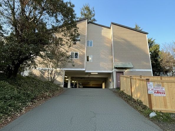 14344 N Stone Avenue 32, Seattle WA 98133