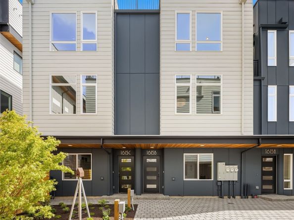 1615 N 50th Street C, Seattle WA 98103